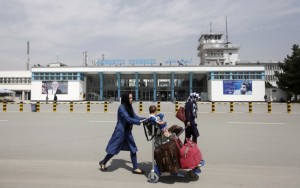 Cơ quan hàng không dân dụng Afghanistan khuyến cáo tránh không phận Kabul