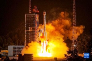 Trung Quốc lập kỷ lục 4 tiếng, 2 lần phóng vệ tinh thành công