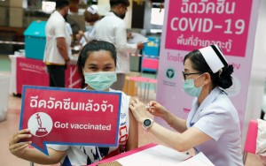 Thái Lan áp dụng kỹ thuật tiêm vaccine ngừa Covid-19 mới