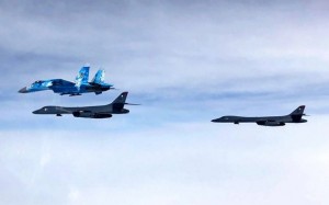 Máy bay ném bom Mỹ bay qua Biển Đen, liên tiếp đối đầu tiêm kích Nga
