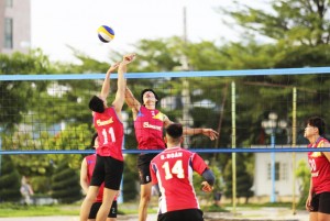 Đội bóng chuyền Sanest Khánh Hòa: Khó khăn về tập trung lực lượng, sân tập