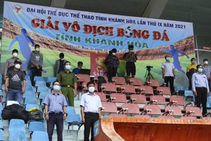 8 đội tranh tài Giải vô địch bóng đá tỉnh Khánh Hòa