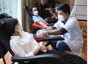 Khách sạn Novotel Nha Trang tổ chức hiến máu tình nguyện