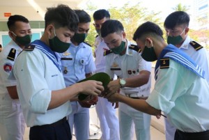 Học viên Hải quân Campuchia hào hứng đón Tết cổ truyền Việt Nam