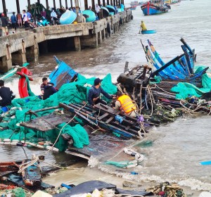 Vạn Ninh thiệt hại khoảng 4 tỷ đồng do mưa to, gió lớn