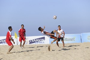 TP. Nha Trang vô địch giải bóng đá bãi biển tỉnh