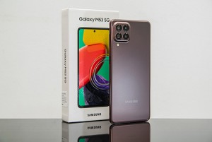 Đập hộp Galaxy M53 5G giá tầm trung, thiết kế mạnh mẽ