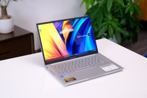 Laptop màn hình OLED giá từ 19 triệu đồng của Asus