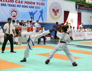 175 võ sinh tranh tài Giải vô địch Karatedo TP. Nha Trang mở rộng 2022
