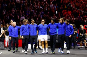Roger Federer: Cuộc chia tay đầy nước mắt