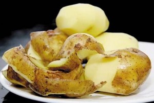 6 tác dụng cực tốt của vỏ khoai tây đến giờ vẫn ít người biết