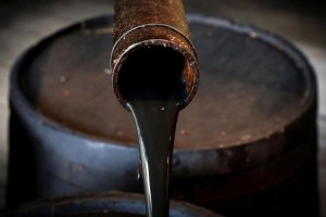 Giá dầu thế giới thấp nhất từ đầu năm