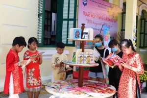Thư viện tỉnh Khánh Hòa:  Tổ chức Ngày hội trang sách hồng