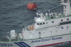 Vụ tàu chở hàng bị lật ngoài khơi Nhật Bản: Số người thiệt mạng tiếp tục tăng