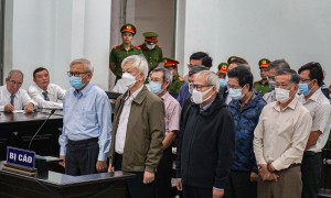 Cựu chủ tịch tỉnh Khánh Hòa Nguyễn Chiến Thắng lĩnh 6 năm 6 tháng tù