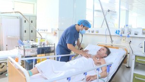 Bệnh viện Đa khoa tỉnh Khánh Hòa: Tiếp nhận bệnh nhân ngộ độc rượu methanol