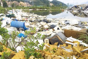 Tình trạng đổ trộm rác thải, xà bần ở Vĩnh Thái: Khó xử lý triệt để