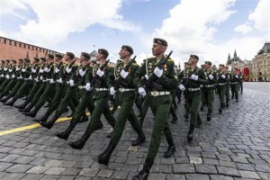 Tổng thống Nga Vladimir Putin ký sắc lệnh về nghĩa vụ quân sự