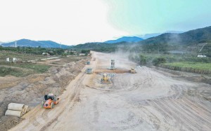 Đề xuất khai thác đất rừng để thi công cao tốc Vân Phong - Nha Trang